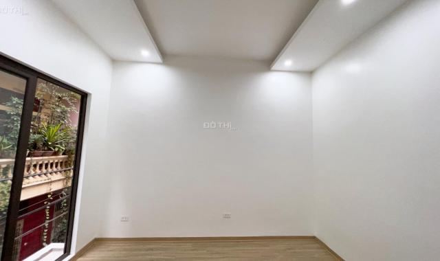 Cần bán gấp nhà phân lô phố vip ngõ 199 Trần Quốc Hoàn 48m2, 4T, 2 mặt ô tô tránh, kinh doanh