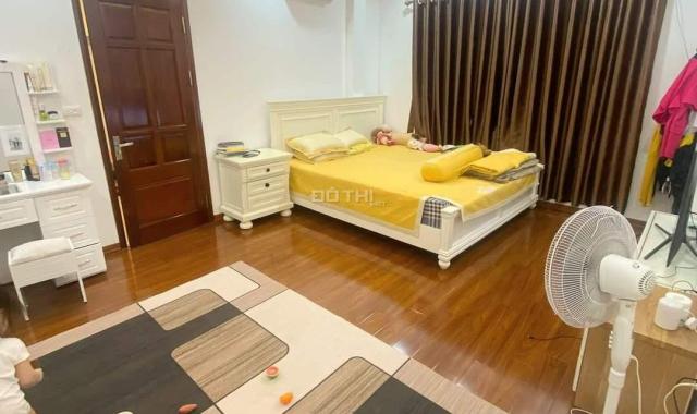Lô góc mặt đường Cầu Đơ gần phố Quang Trung sầm uất 42m2 chỉ 5.555 tỷ. LH 0989.62.6116