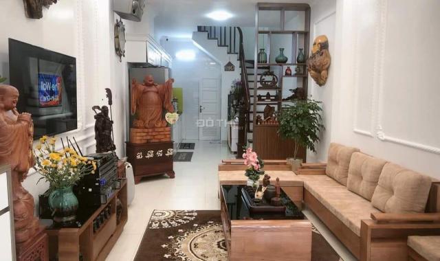 Bán nhà An Dương - lô góc - ô tô đỗ cửa - 40m2 - 3 tầng - 5.6 tỷ