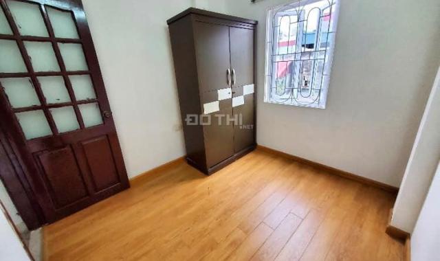 Bán nhanh nhà mặt ngõ Tân Ấp, BĐ giá 3 tỷ, 37m2 x 3 tầng, MT 7m, ngõ gần