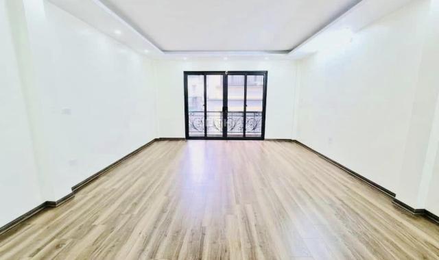 Nhà phố Kim Ngưu, 6 tầng, thang máy, DT: 65m2, MT: 5m, ôtô tránh, KD đỉnh, chỉ 11.5 tỷ. 0972562305