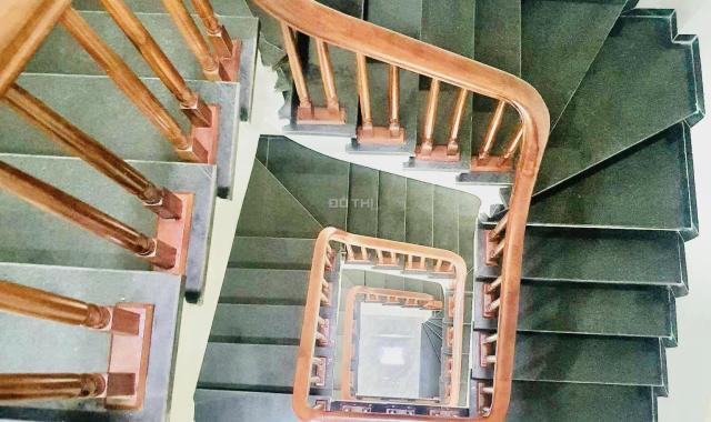 Nhà phố Kim Ngưu, 6 tầng, thang máy, DT: 65m2, MT: 5m, ôtô tránh, KD đỉnh, chỉ 11.5 tỷ. 0972562305