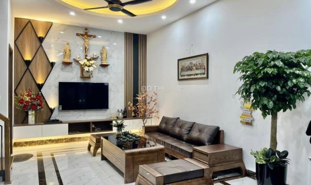 Thật! Bán nhà Thái Hà, Đống Đa, mặt ngõ ôtô, 35m2, 5 tầng, 4,3 tỷ