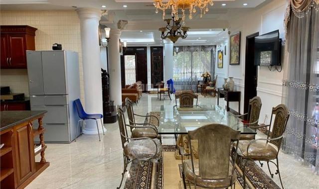 Biệt thự sân vườn phố Giảng Võ Ba Đình 150m2x5T mặt tiền 6m - ô tô tránh KD VP - 21,9 tỷ