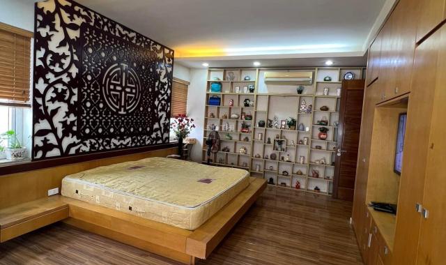 Bán nhà phố Giảng Võ ô tô tránh kinh doanh văn phòng giáp phố - 80m2x4T 10,8 tỷ