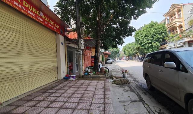Bán gấp nhà thị trấn Thắng, Bắc Giang, 93m2 x 3 tầng, kinh doanh sầm uất - MTG