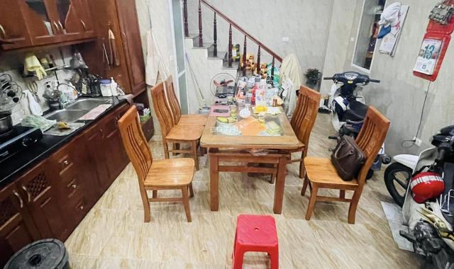 Cực Rẻ Luôn. Nhà Phố Tân Khai, Q.Hoàng Mai, 30M2x5T, MT:4M, Nhà Đẹp, Ở Luôn. LH: 0972.562.305.