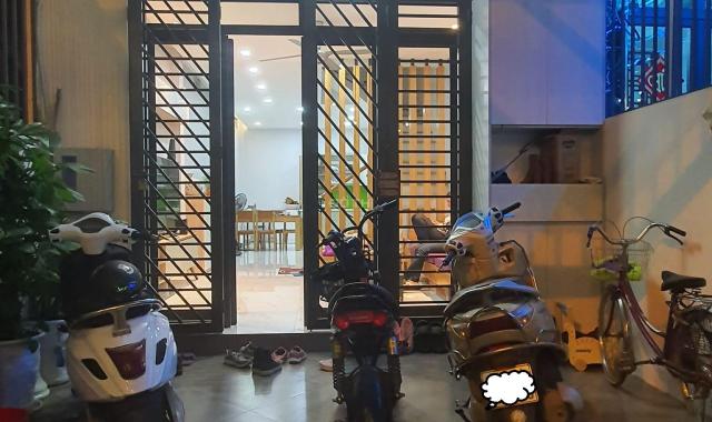 Nhà đẹp ở Vĩnh Hưng, Lô góc 3 thoáng, Ô tô vào nhà, Kinh Doanh, 90m2, 6.95 tỷ