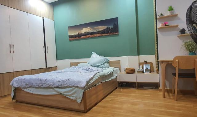 Nhà đẹp ở Vĩnh Hưng, Lô góc 3 thoáng, Ô tô vào nhà, Kinh Doanh, 90m2, 6.95 tỷ