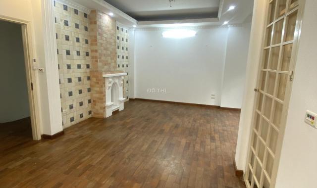 Cho thuê nhà liền kề bộ Giáo Dục đường Võ Chí Công, Tây Hồ 70m x6T có hầm đường 10m có vỉ hè