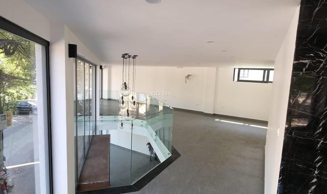 Bán nhà Phân lô OTO tránh - GIẢNG VÕ  - D2 Giảng Võ -  50m2 - Chỉ 9.7 tỷ thương lượng.