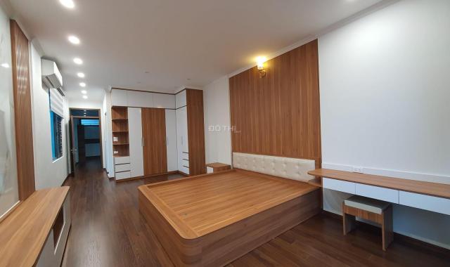Cần bán gấp nhà phố Duy Tân 60m2, 7T, thang máy full nội thất, 3 thoáng,ô tô,  kinh doanh sầm uất