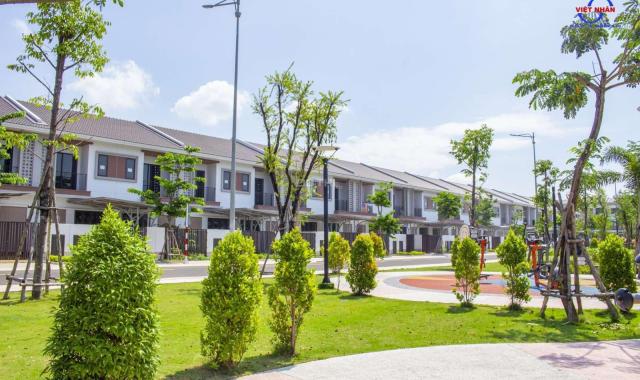 Duy Nhất nhà 2 tầng Sun casa Central view công viên giá cực tốt, hỗ trợ vay tối đa