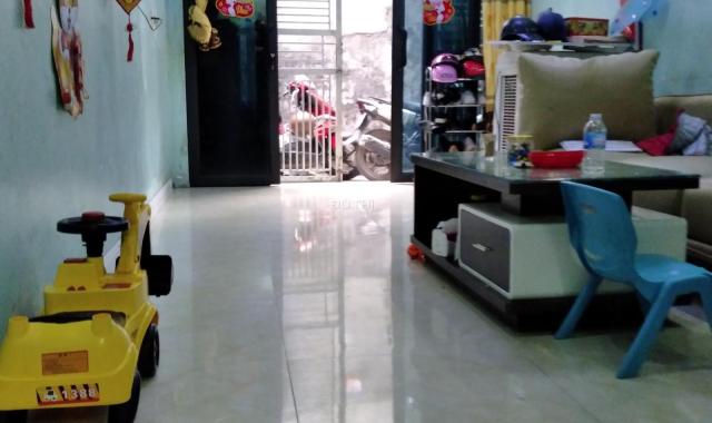Hiếm – Nhà đẹp - Gần phố - 30m2 an ninh tuyệt đối, nhỉnh 1 tỷ, Hoàng Mai