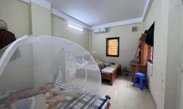 Nhà rẻ - Hiếm có khó tìm. DT: 30m x 4T dân xây kiên cố như mới, 3 mặt thoáng, giá chỉ 2.45 tỷ, TL