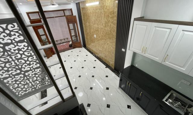 Chính chủ bán nhà DT 35,6m2 * 5T, khu phân lô đường Bạch Đằng, quận Hoàn Kiếm, 2 mặt thoáng