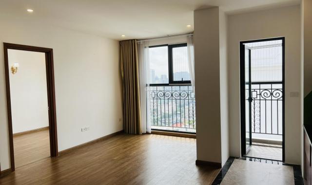 Mới - GĐ chuyển công tác nên bán nhanh căn hộ 80m2 tòa CT8 The Emerald tầng trung 0969 331 288