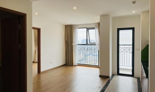Mới - GĐ chuyển công tác nên bán nhanh căn hộ 80m2 tòa CT8 The Emerald tầng trung 0969 331 288