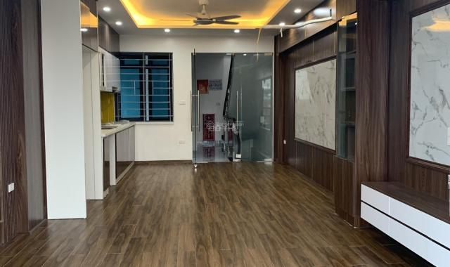 Cần bán gấp nhà mặt ngõ phố Võ Chí Công, 77 Xuân La, Phường Xuân La Tây Hồ. DT 55m2, giá 12,5 tỷ