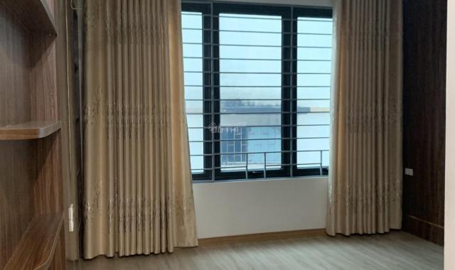 Cần bán gấp nhà mặt ngõ phố Võ Chí Công, 77 Xuân La, Phường Xuân La Tây Hồ. DT 55m2, giá 12,5 tỷ