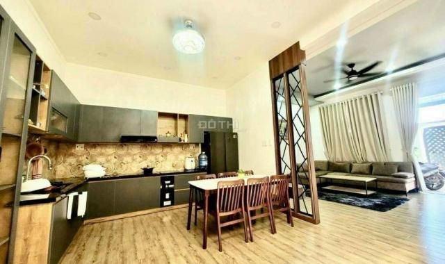 Hạ 2,45 còn 2,05 tỷ nhà mê lửng Y Wang bao nội thất 5,5x28m 3 ngủ 0918024679 Quỳnh Anh