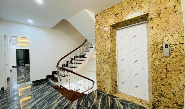 Bán nhà Tạ Quang Bửu - 6 tầng thang máy - ô tô tránh vỉa hè - kinh doanh mọi loại hình
