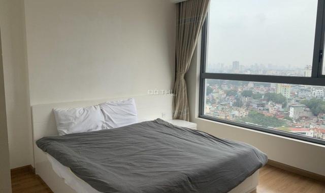 Cần cho thuê nhanh căn hộ 3 phòng ngủ Vinhomes Nguyễn Chí Thanh, dt 118m2, đủ đồ giá chỉ 28tr