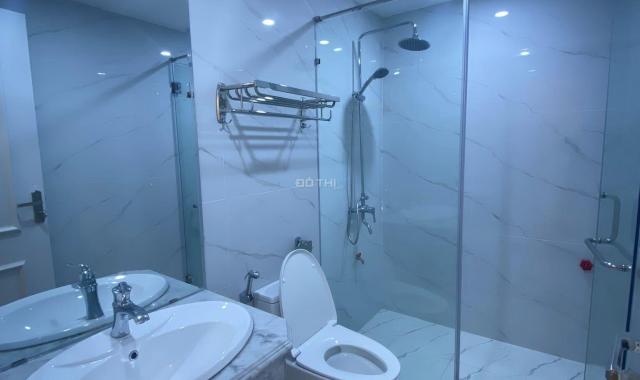 Bán nhà Yên Lãng, lõi Đống Đa, 44 m2, 4 ngủ, vỉa hè, kinh doanh, ô tô vào nhà, 15 tỷ