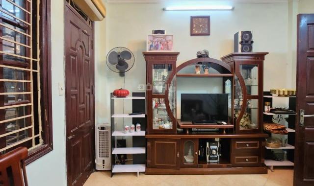 Bán Nhà đẹp Ở ngay Phố Nguyễn Khánh Toàn, 50m2 x 6T, Giá 11,5 tỷ. LH 034.915.7982.