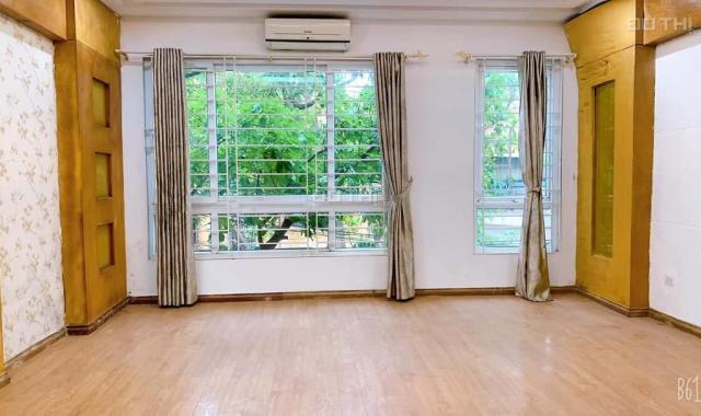 Bán nhà nguyễn khánh toàn phân lô ô tô tránh 63m2 6 tầng thang máy 16.5 tỷ