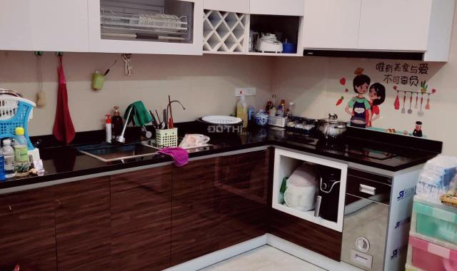 Bán nhà Kim Mã, Ba Đình, an sinh tốt, sân để ô tô, 40m2, 4 tầng, 7 tỷ