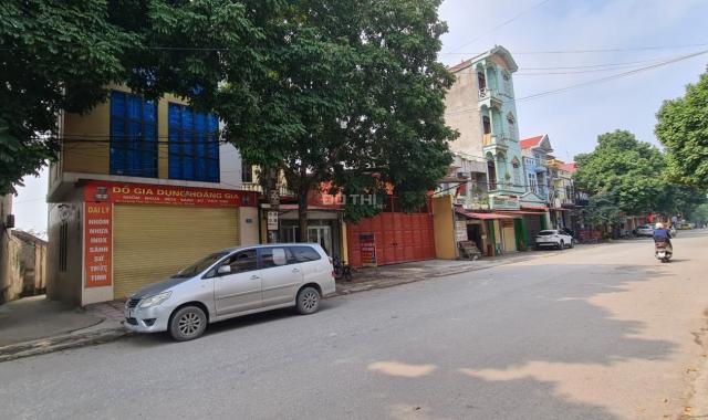 Bán gấp nhà phân lô huyện Hiệp Hòa, tỉnh Bắc Giang. 94m2, 3 tầng, kinh doanh sầm uất