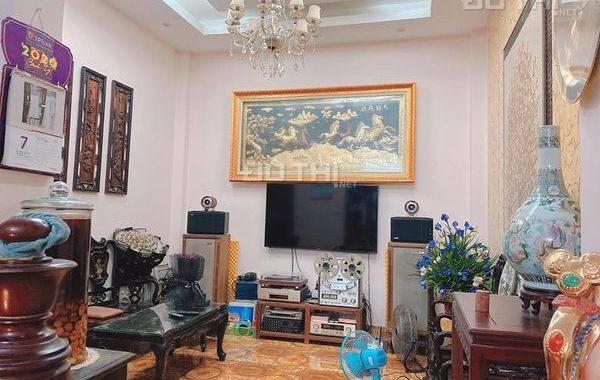 Nhà đẹp mặt ngõ, gần mặt phố, 61X5 Tầng, Nguyễn Thái Học Ba ĐÌnh, về ở luôn 8.9 tỷ.