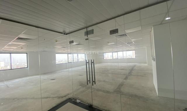 Cho thuê 200m sàn VP tòa nhà Detech 2 Nguyễn Phong Sắc, giá hợp lý sẵn bàn giao tới khách hàng