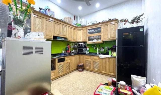 BÁN NHÀ NGỌC KHÁNH – BA ĐÌNH – DÂN TRÍ CAO – NHIỀU TIỆN ÍCH – 40M2 – 4,4 TỶ