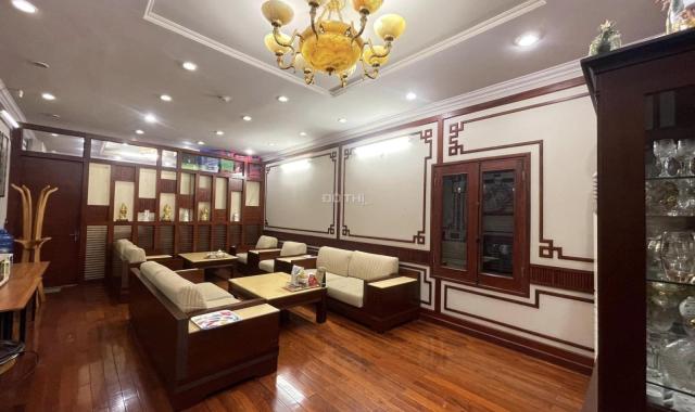 Đẳng cấp siêu hiếm MP Hai Bà Trưng, 300m2, MT: 9,3m, kinh doanh đỉnh, vị trí đắc địa