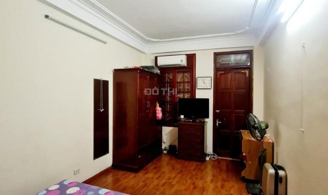 Hiếm nhà bán Tông Đản, Hoàn Kiếm, 42m2x6PN, ô chờ TM, 2 mặt ngõ, KD giá 14 tỷ. LH: 0366051369