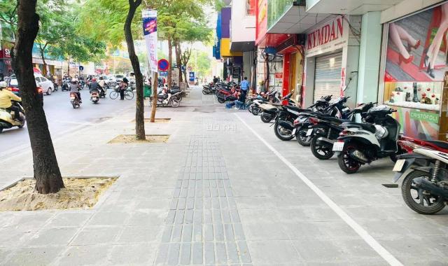 BÁN NHÀ LÔ GÓC MP KIM MÃ-BA ĐÌNH,KD VIP,VỈA HÈ RỘNG,DT 53M2,7 TẦNG, THANG MÁY,GIÁ 26.5 TỶ
