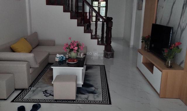 Chính chủ cần bán nhà gấp ngõ 209 Đội Cấn 50 m2 x 5 t còn đẹp thoáng sau giá 5,5 tỷ