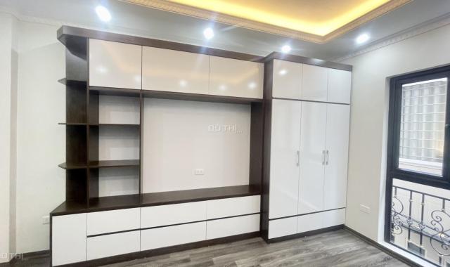 Chính chủ cần bán nhà gấp ngõ 209 Đội Cấn 50 m2 x 5 t còn đẹp thoáng sau giá 5,5 tỷ