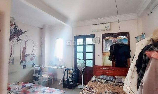 Bán Nhà Tam Trinh-Mai Động. 30m2, 5 Tầng, 3 Ngủ. 30M Ô Tô Tránh. 2.8 Tỷ LH 0979683032