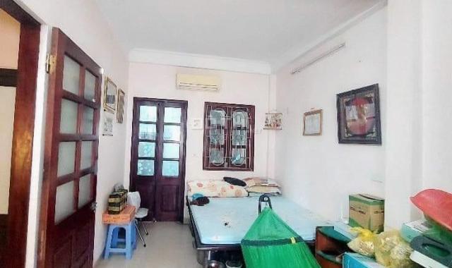 Bán Nhà Tam Trinh-Mai Động. 30m2, 5 Tầng, 3 Ngủ. 30M Ô Tô Tránh. 2.8 Tỷ LH 0979683032