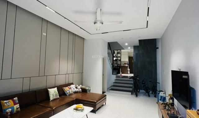 Bán nhà MT Phạm 7.5m vấn gần công viên, gần trường cấp 2, cách biển 200m, Sơn Trà
