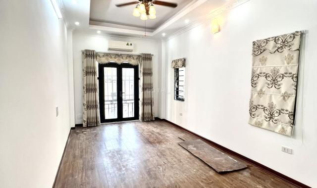 Bán nhà 40m2*5T BV Nông Nghiệp, ôtô đỗ, lô góc, nhà đẹp dân xây giá 3 tỷ