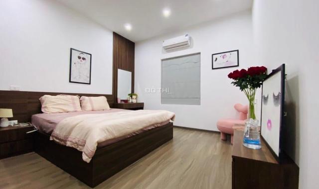 Chính chủ bán nhà đẹp Chính Kinh, Thanh Xuân 44m2, 5T, MT 4.6m, giá 4.2 tỷ, kinh doanh online