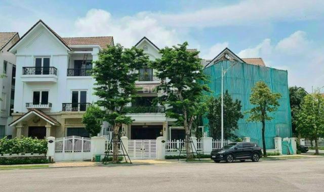 Bán biệt thự đơn lập nhỏ Vinhomes Riverside diện tích 246,4m2