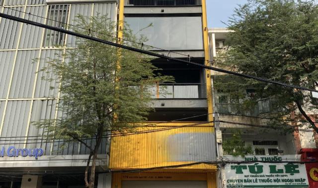 Cho thuê tòa nhà 176 Nguyễn Gia Trí, Q. Bình Thạnh. DTSD: 700m2, 6 tầng thang máy