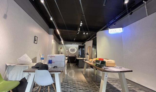 Cho thuê nhà mới đẹp MT Nguyễn Thị Minh Khai, Q1 - 5x24m 4tầng giá rẻ 7.000$ TL