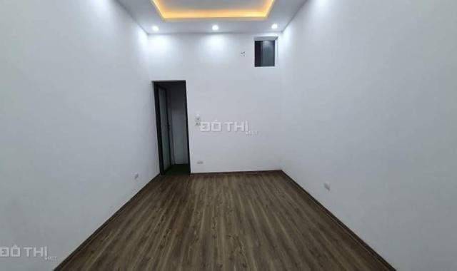 Bán nhà Đê Tô Hoàng 23m2, 4 tầng, gần ôtô, nhà đẹp ở ngay, nhỉnh 2 tỷ