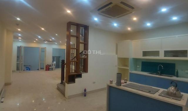 Bán Gấp 180m8T MẶT PHỐ MT6m Quận TX 2 Vỉa Hè 65 Tỷ Lê Trọng Tấn.
